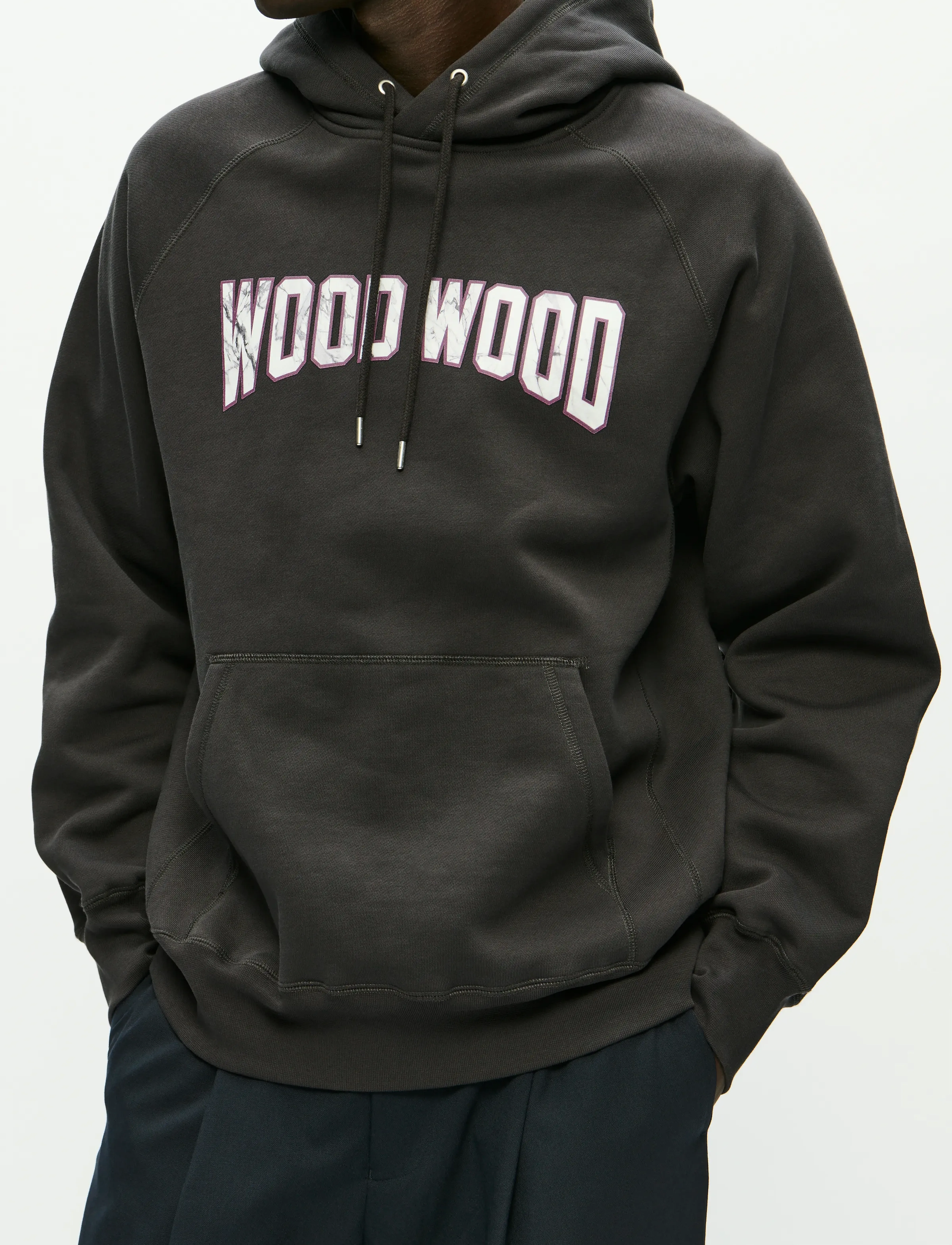 WOOD WOOD - WWFred Arch - kapuutsiga dressipluusid - licorice - 4