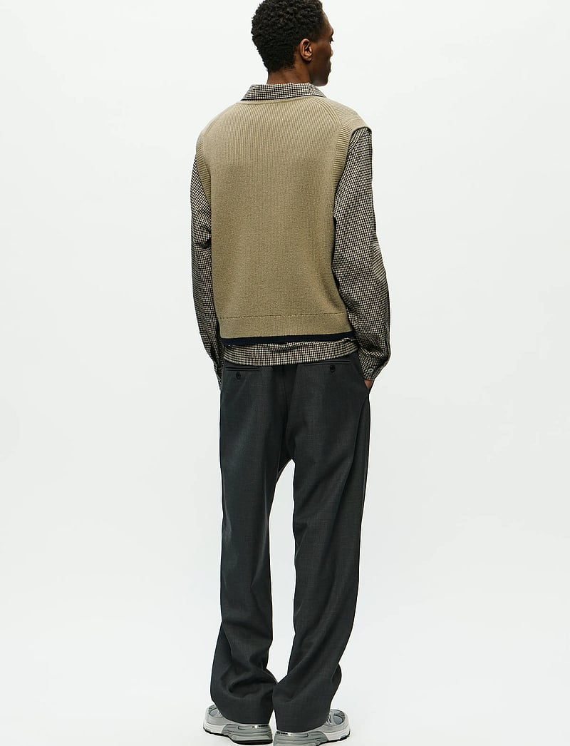 WOOD WOOD - WWCobek vest 25193 - kootud vestid - fallen rock - 3