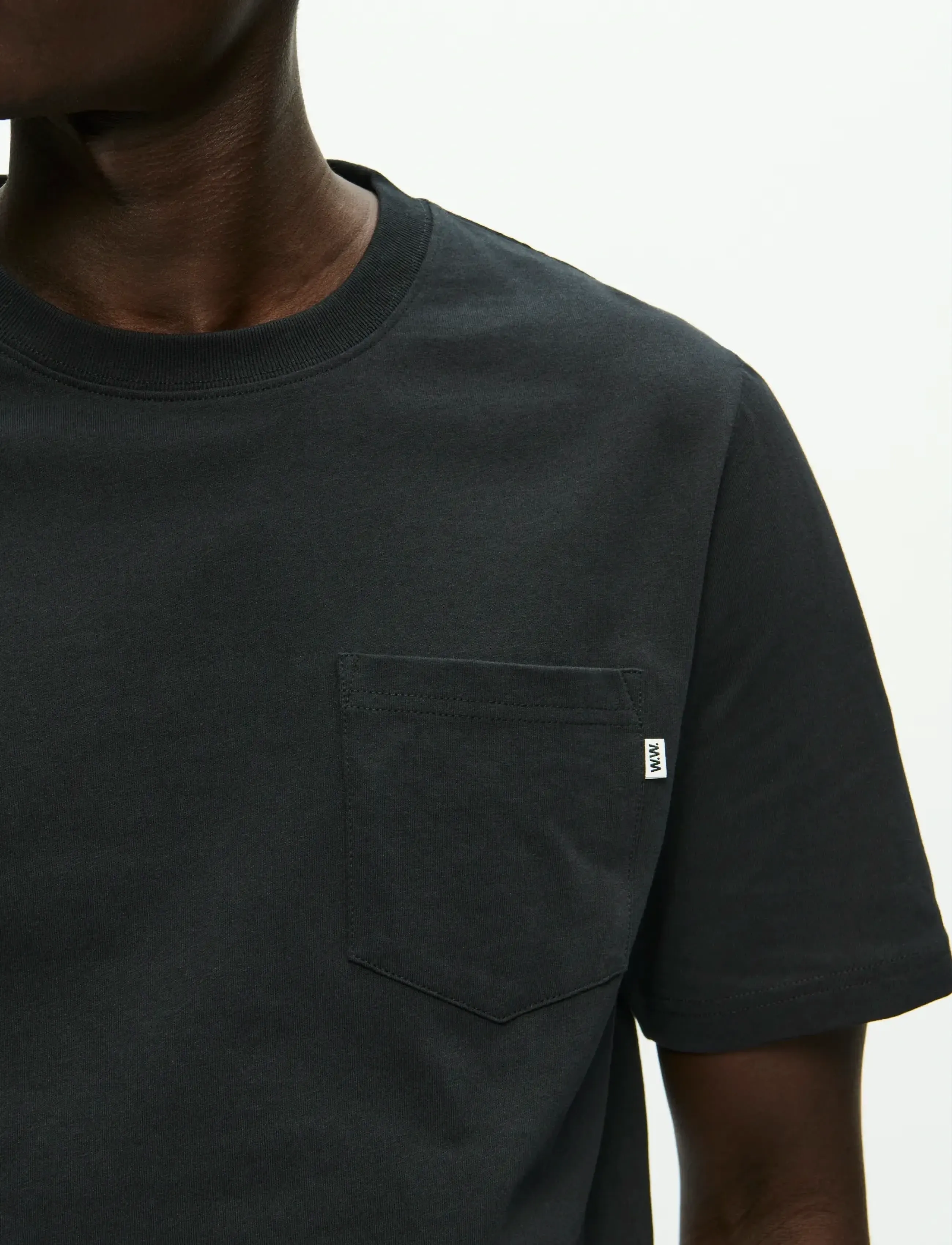 WOOD WOOD - WWBobby pocket tee 25220 - lühikeste varrukatega t-särgid - black - 4