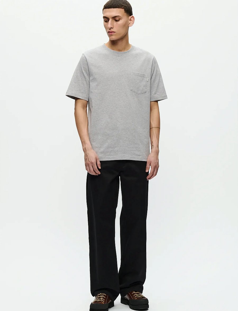 WOOD WOOD - WWBobby pocket tee 25220 - kurzärmelig - light melange grey - 2