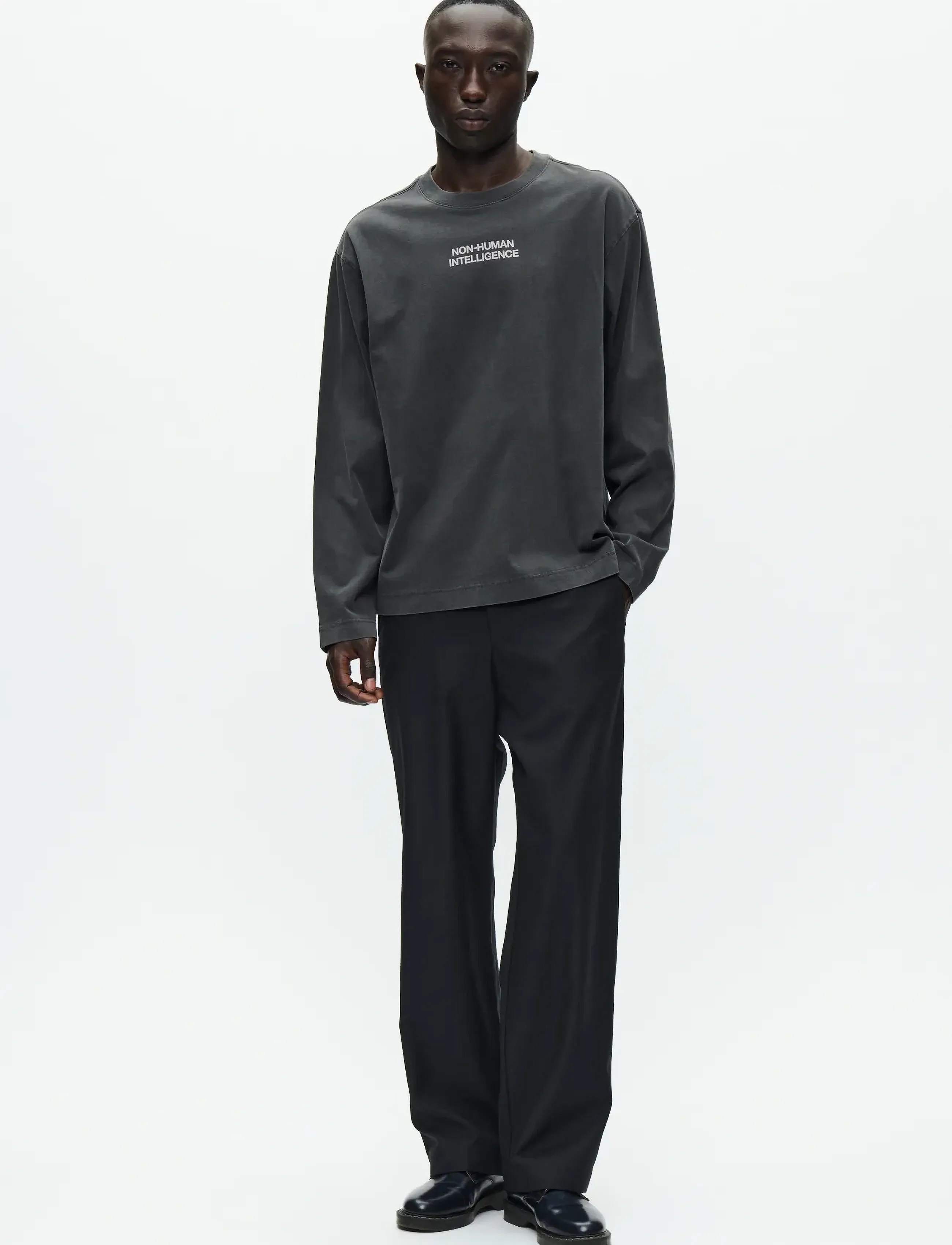 WOOD WOOD - WWRyan x crew neck intel 25207 - washed black - 5