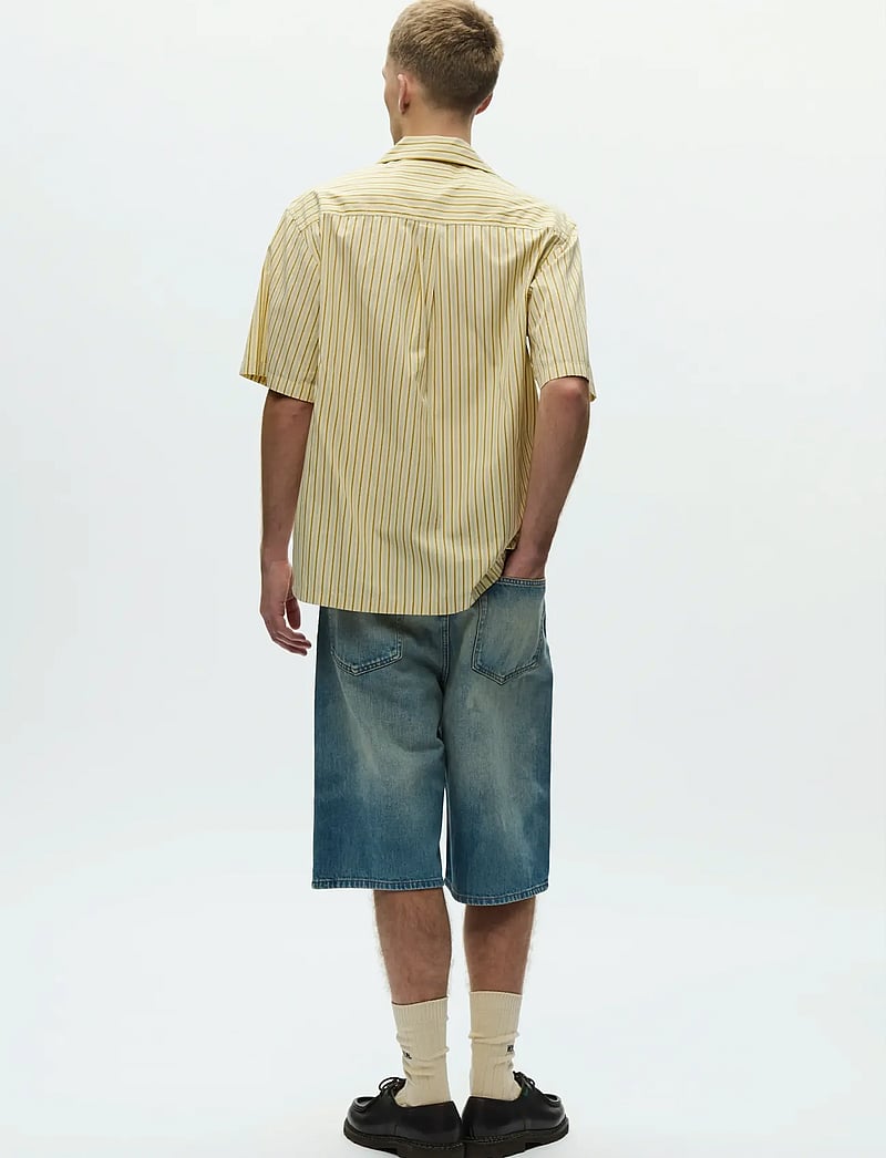 WOOD WOOD - WWNico SS shirt 25115 - basic skjortor - golden palm stripe - 3