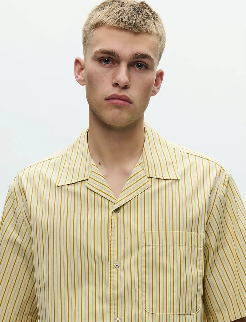 WOOD WOOD - WWNico SS shirt 25115 - basic skjortor - golden palm stripe - 4