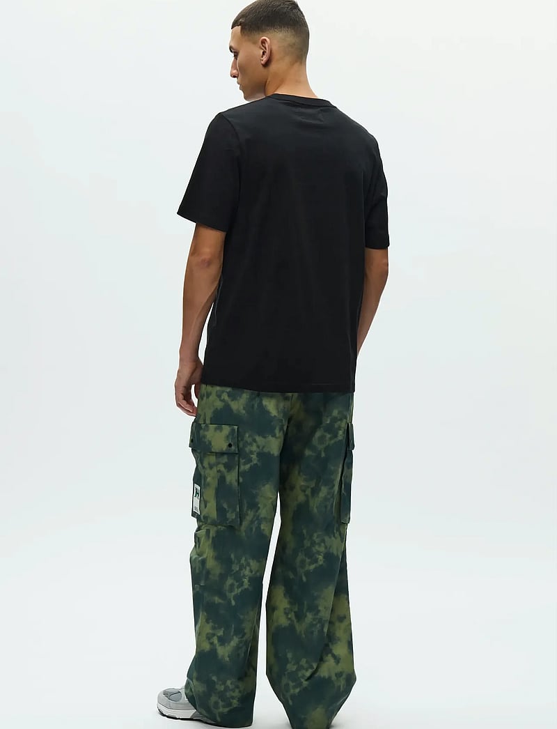 WOOD WOOD - WWBobby tee taxi 25388 - short-sleeved t-shirts - black - 4