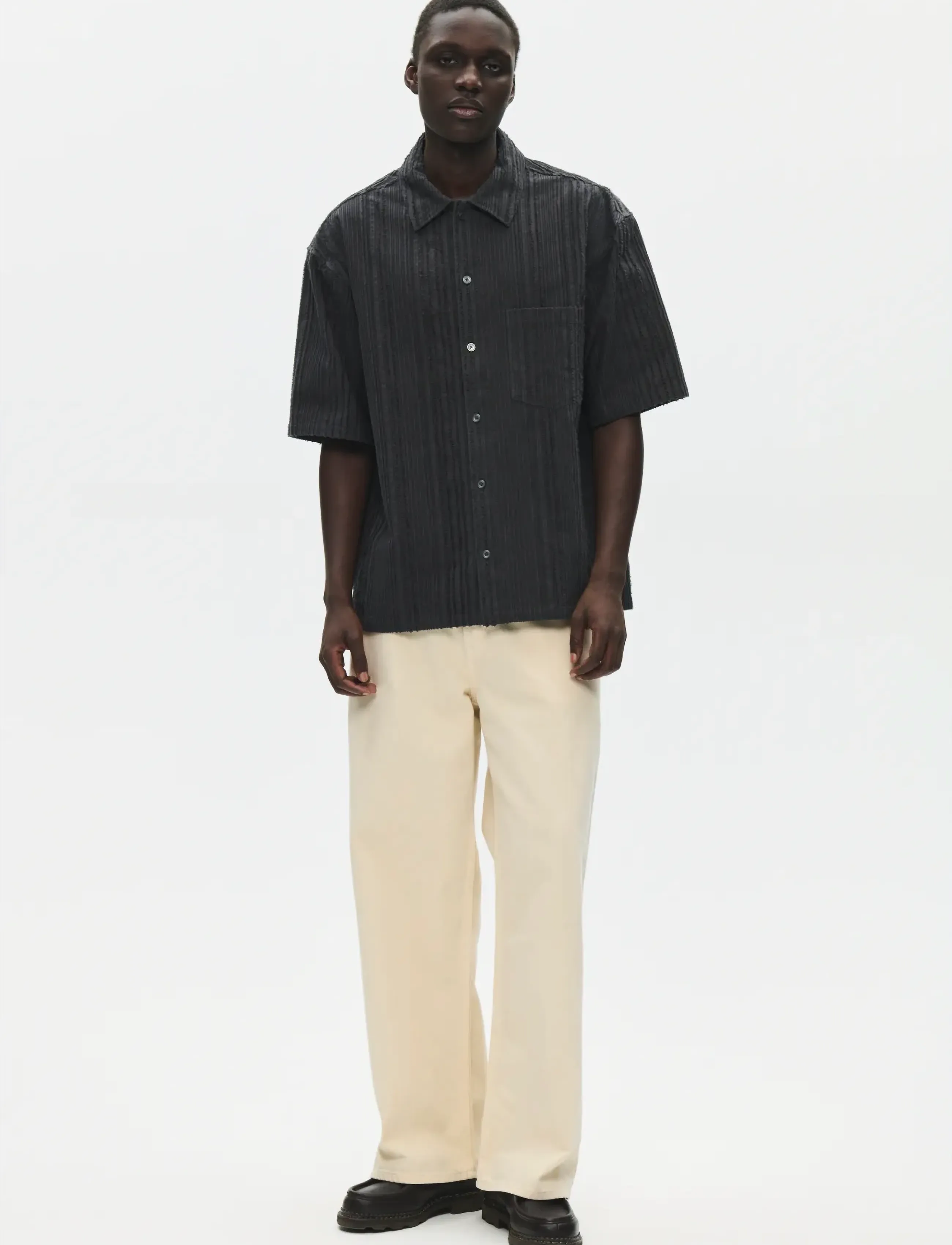 WOOD WOOD - WWCarter SS shirt 25410 - basic skjorter - pirate black - 4