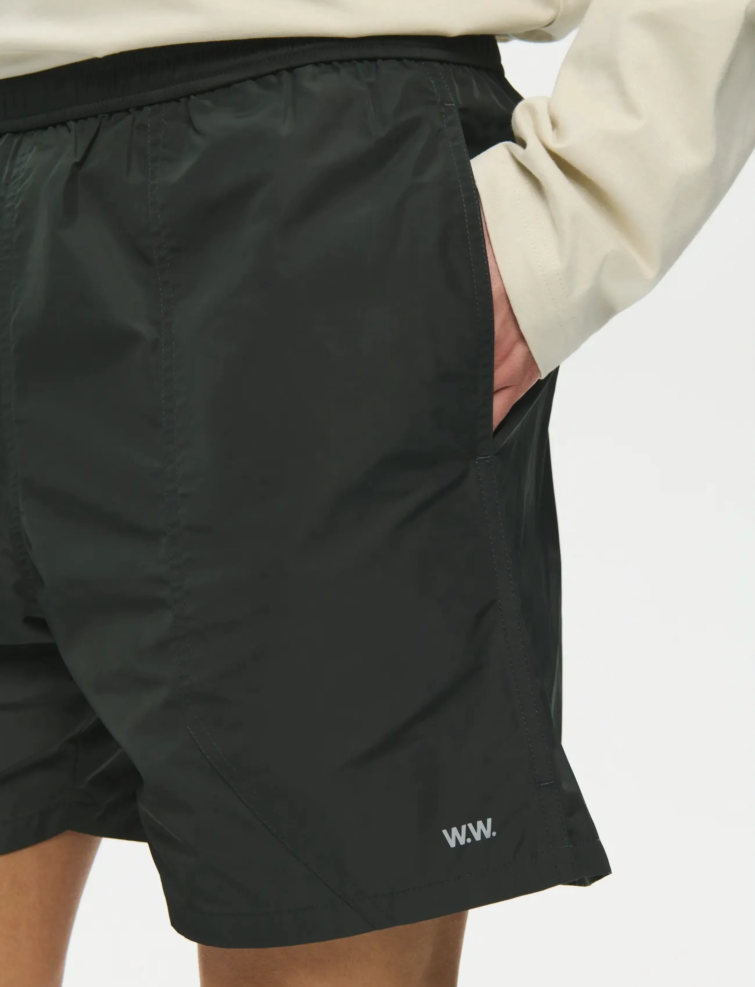 WOOD WOOD - WWMat shorts 25430 - casual shorts - pirate black - 2