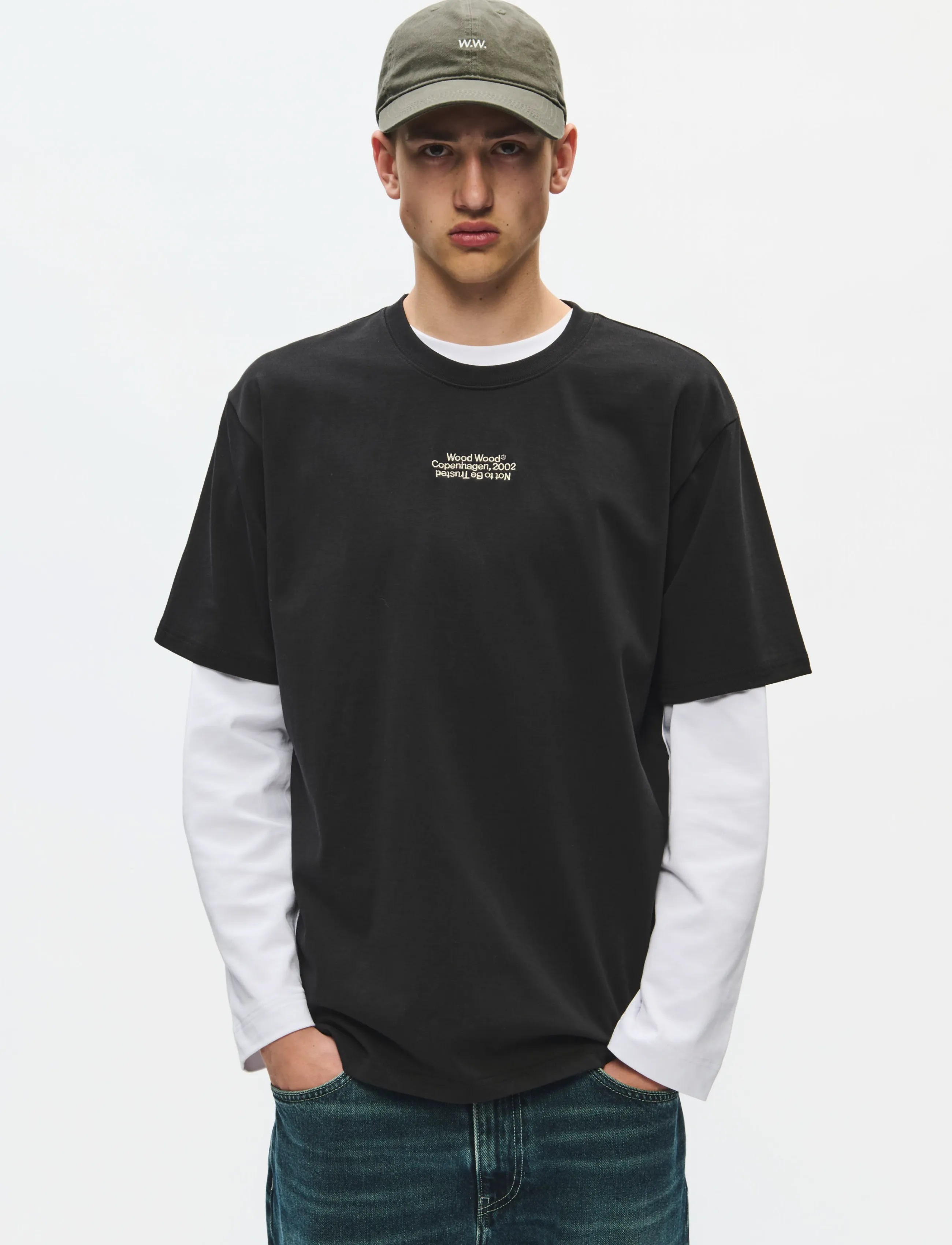 WOOD WOOD Wwoliver Tee 25490, XS, Black, T-Shirts > Kortærmede, Herre