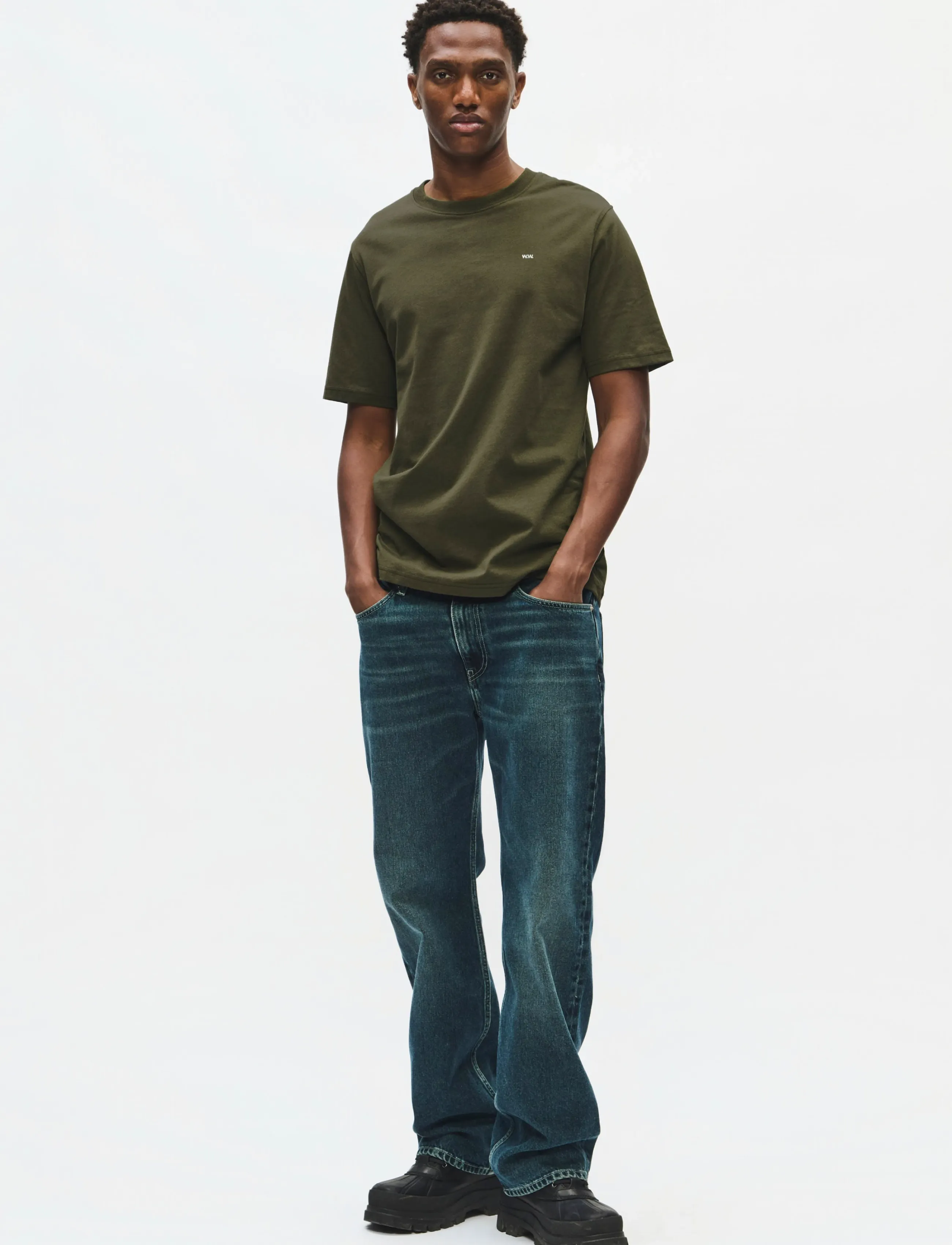 WOOD WOOD WWEssential Sami Tshirt - WOOD WOOD - DEEP DEPTHS / khaki/green