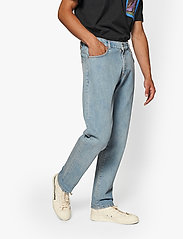Woodbird - Doc Stein Jeans - regular piegriezuma džinsa bikses - stone - 2