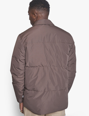 Woodbird - Jever Mountain Jacket - spring jackets - brown - 3