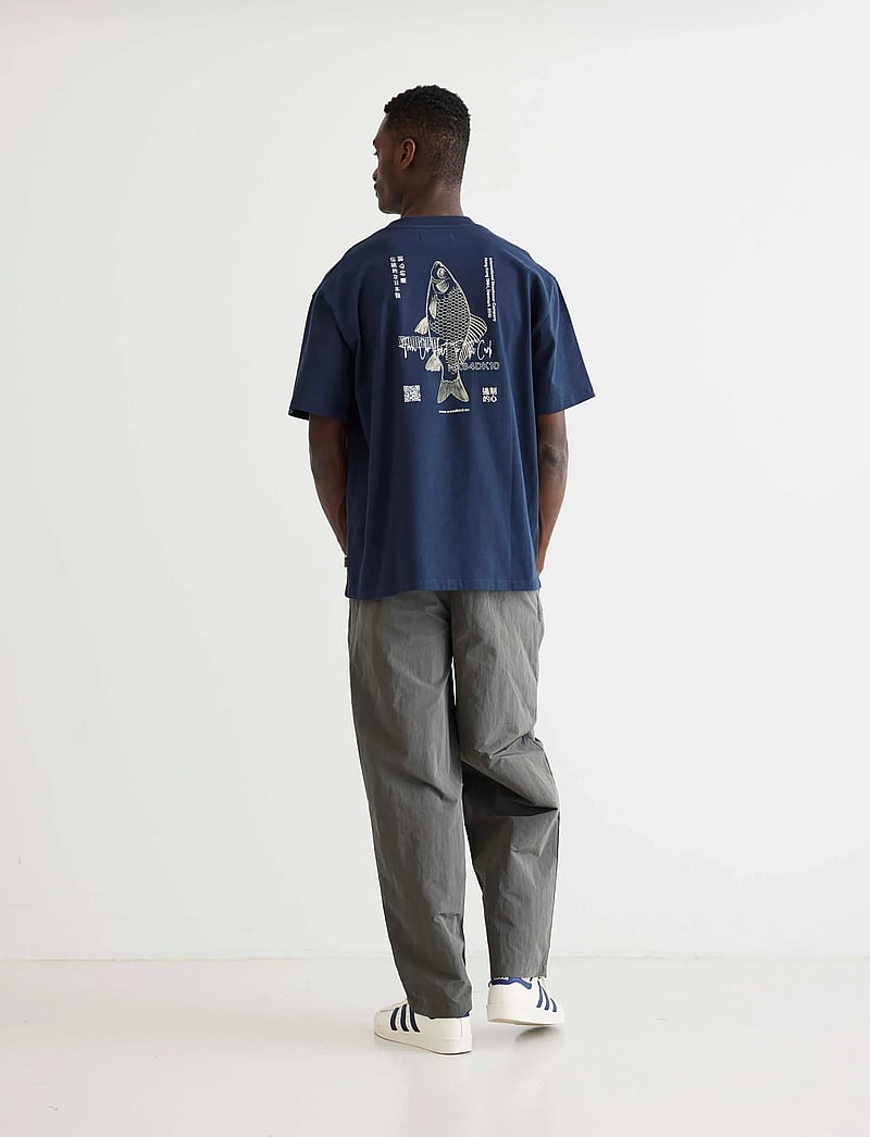 Woodbird - WBBaine Fish Tee - lühikeste varrukatega t-särgid - navy - 4