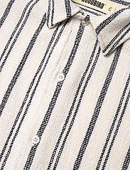 Woodbird - WBSunny Knipe Shirt - kortärmade skjortor - off white - 3