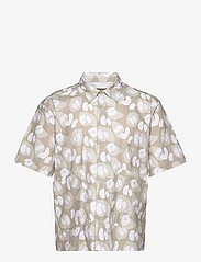 Woodbird - WBBanks Leo Shirt - short-sleeved shirts - light sand - 0