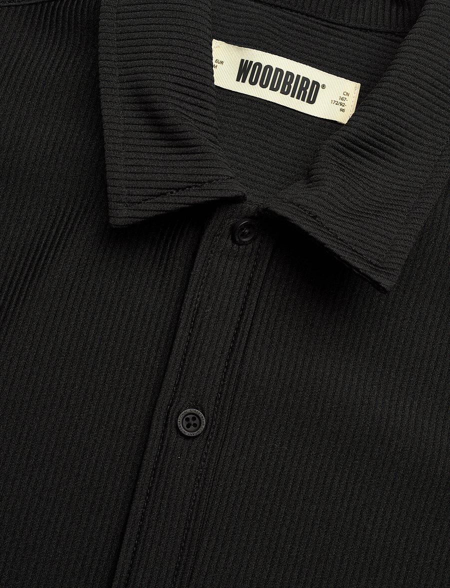 Woodbird - WBBanks Plisse Shirt - marškiniai trumpomis rankovėmis - black - 4