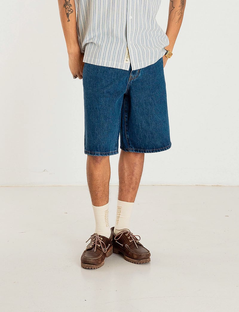 Woodbird - WBRami Stone Shorts - farkkushortsit - blue - 4