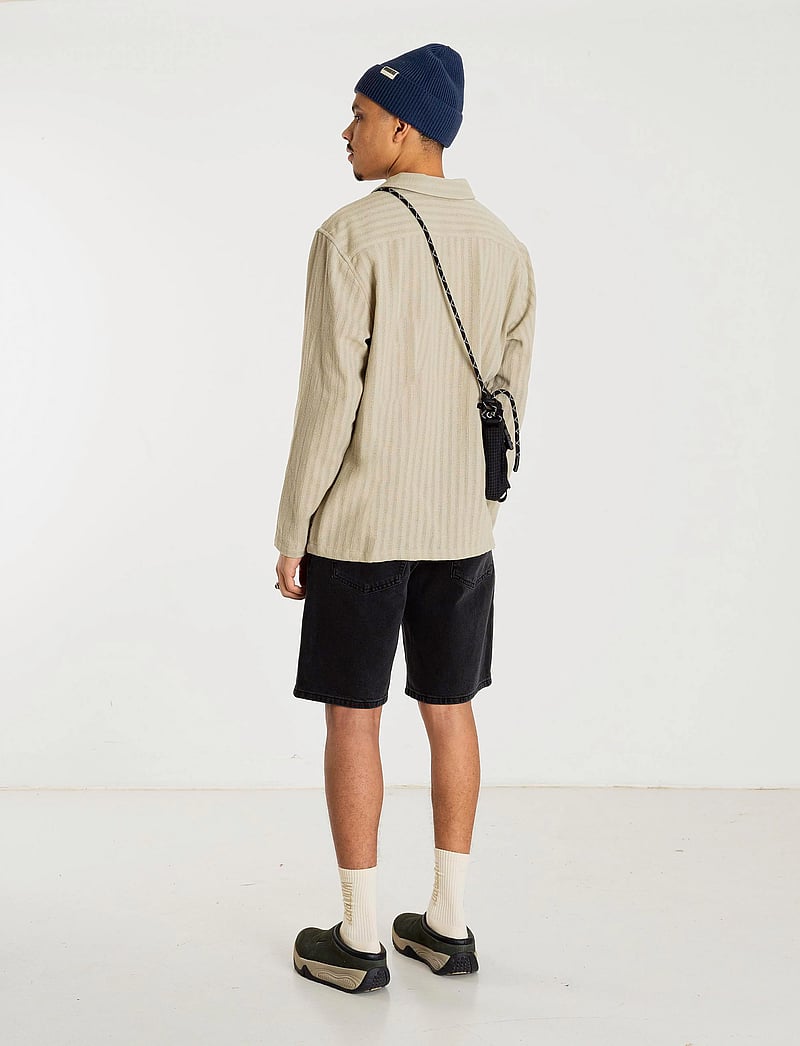 Woodbird - WBRami Crow Shorts - jorts - black vintage - 4