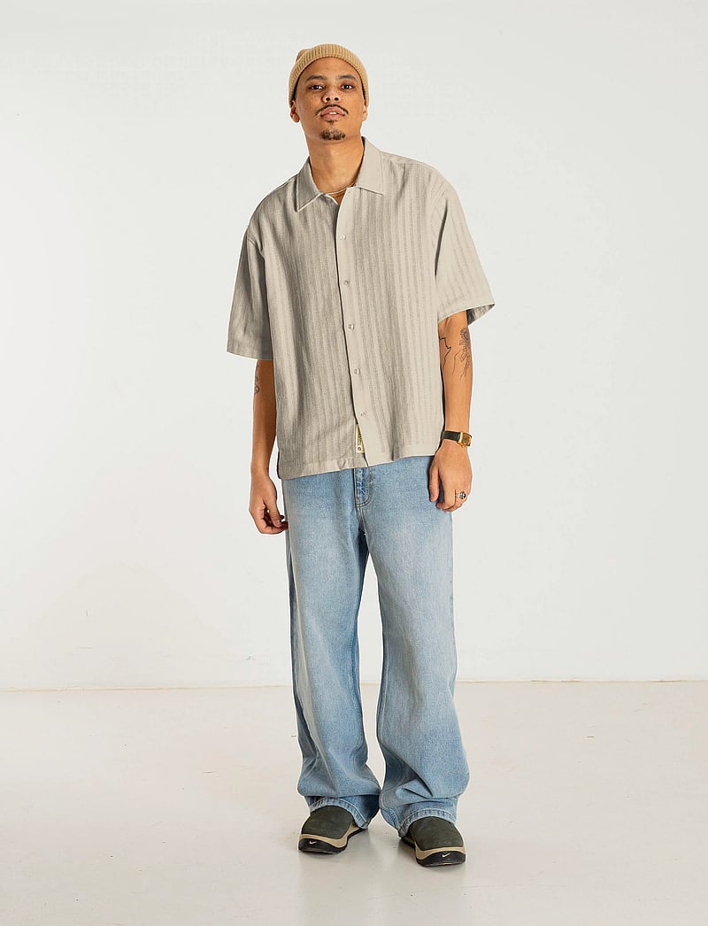 Woodbird - WBWang Chuke Shirt - kortärmade skjortor - light sand - 0