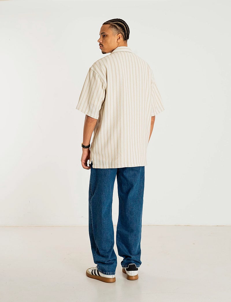 Woodbird - WBBanks Weeve Shirt - kurzarmhemden - sand - 5