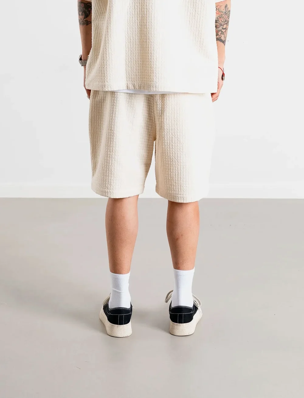 Woodbird - WBBommy Wee Shorts - casual shorts - off white - 2