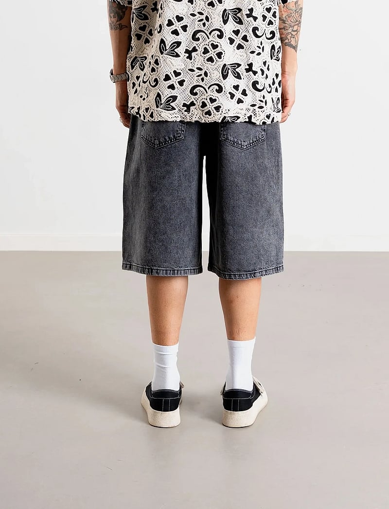 Woodbird - WBYuto Thunblack Shorts - casual shorts - dark grey - 3