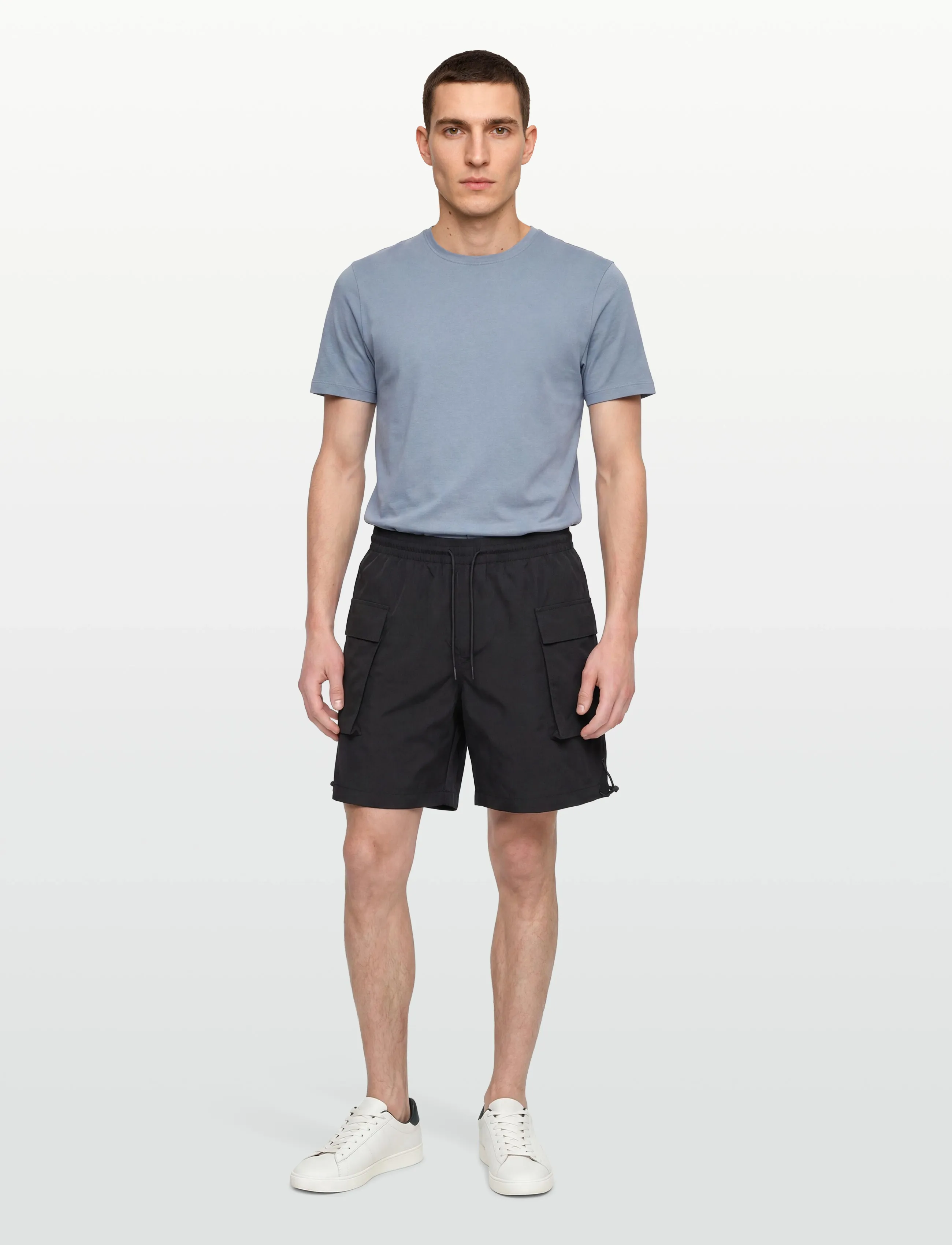 Woodbird WBSmoul Tech Cargo Shorts - Osta tyylin mukaan - BLACK / black