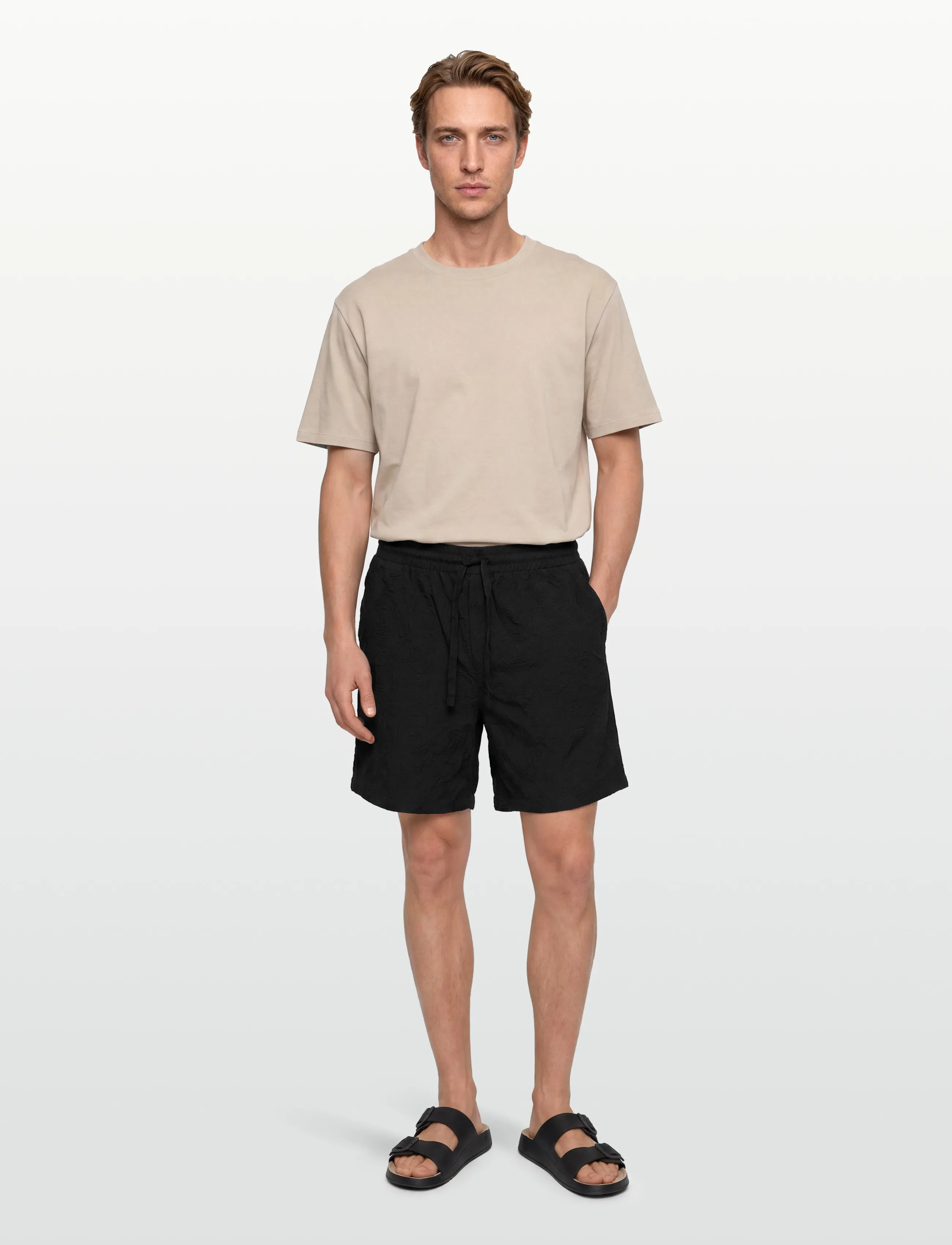 Woodbird - WBBommy Embroidery Shorts - lühikesed vabaajapüksid - black - 0