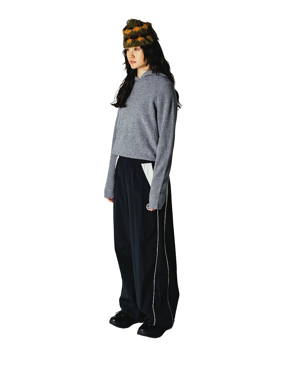 Woodbird - WBPoke Sport Pants - hosen mit weitem bein - black-off white - 3