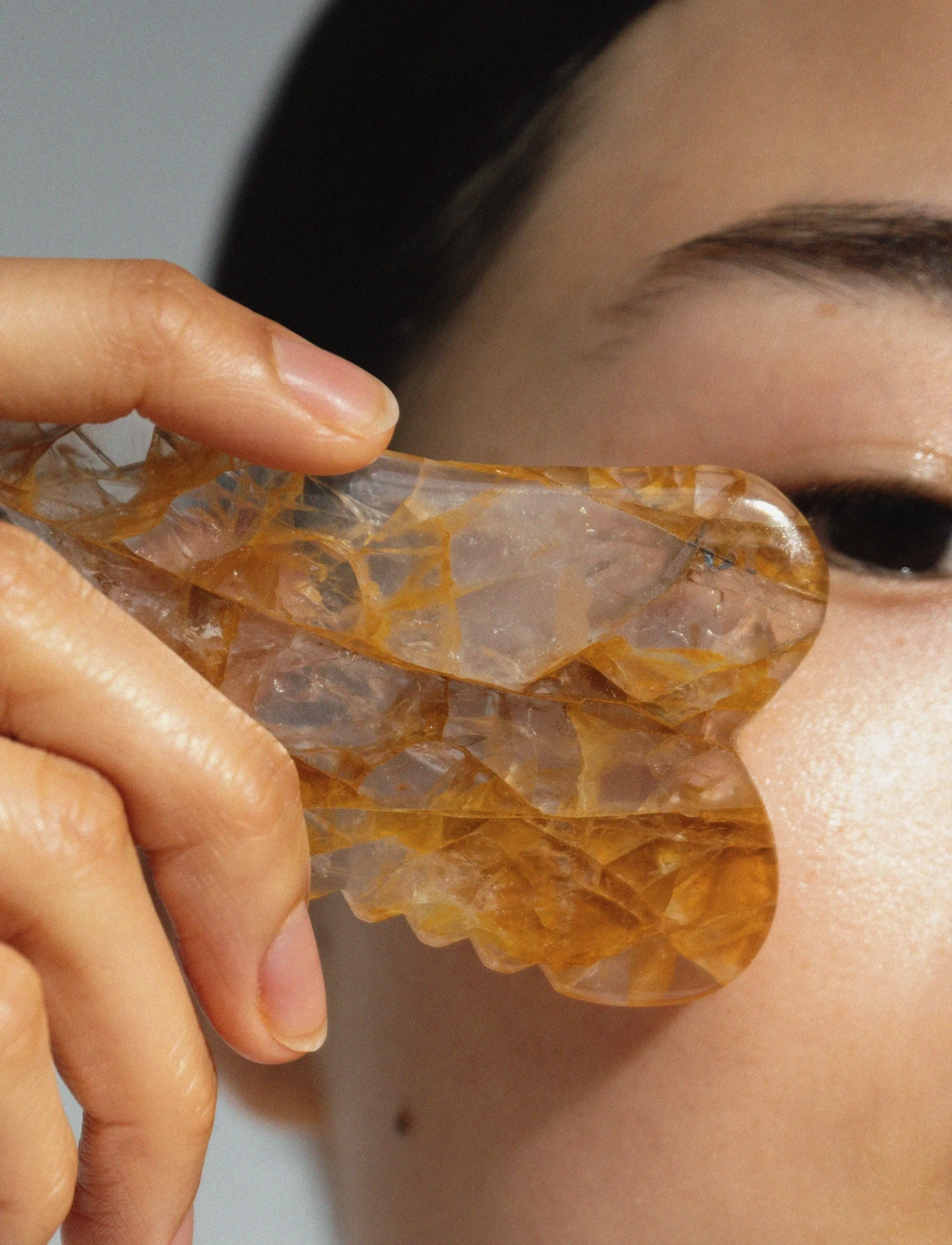 woods_ copenhagen - Sculpting Face Gua Sha - gua sha & ansiktsroller - 1017 - clear - 0