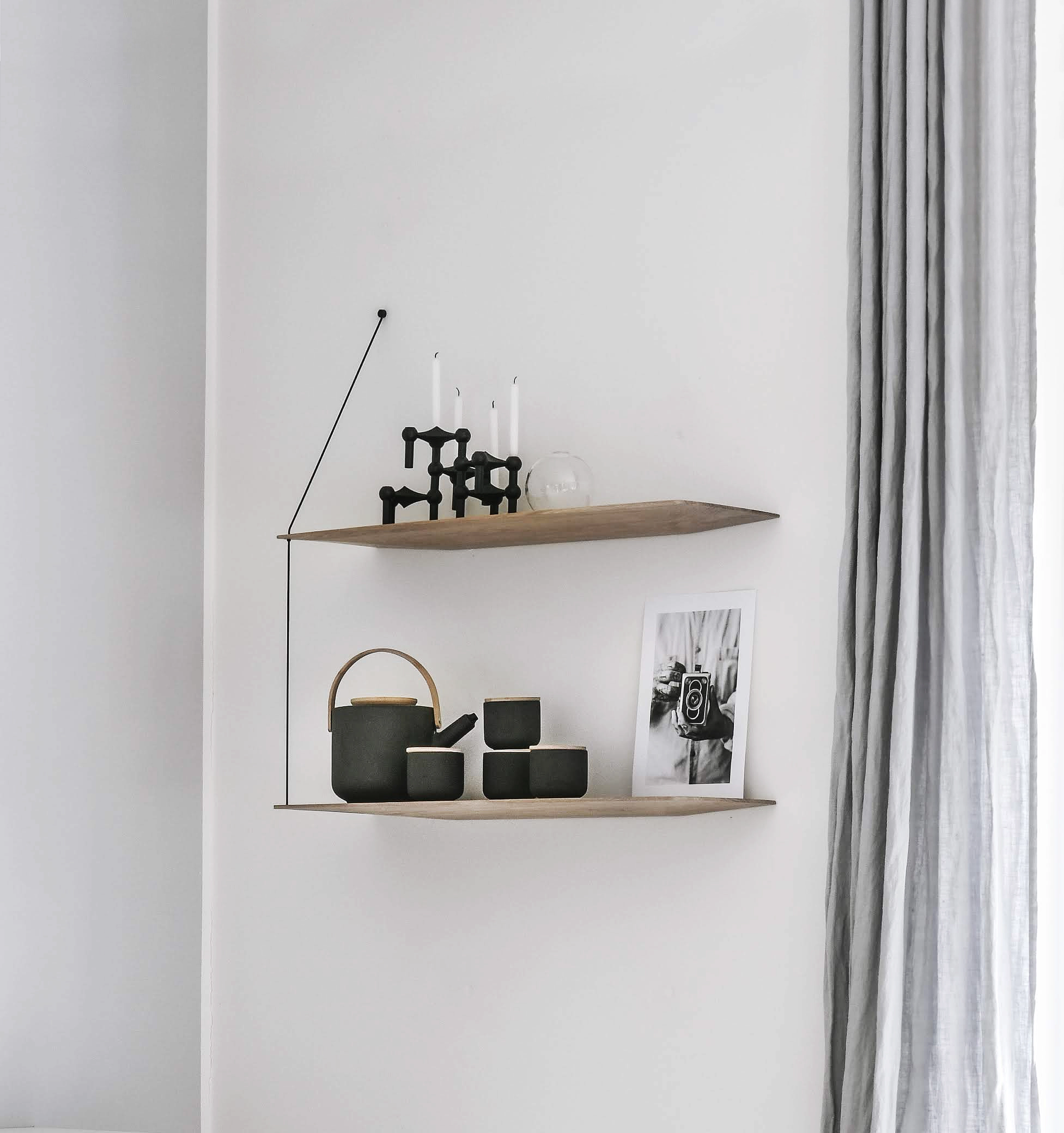WOUD - Stedge shelf - regale und verwahrung - white pigmented lacquered oak - 4