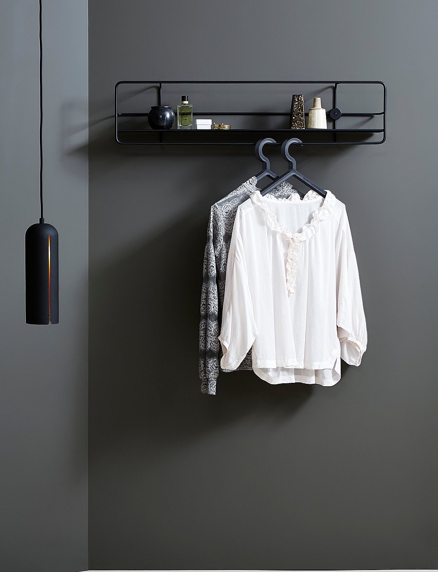 WOUD - Illusion hanger - riidepuud - black - 2