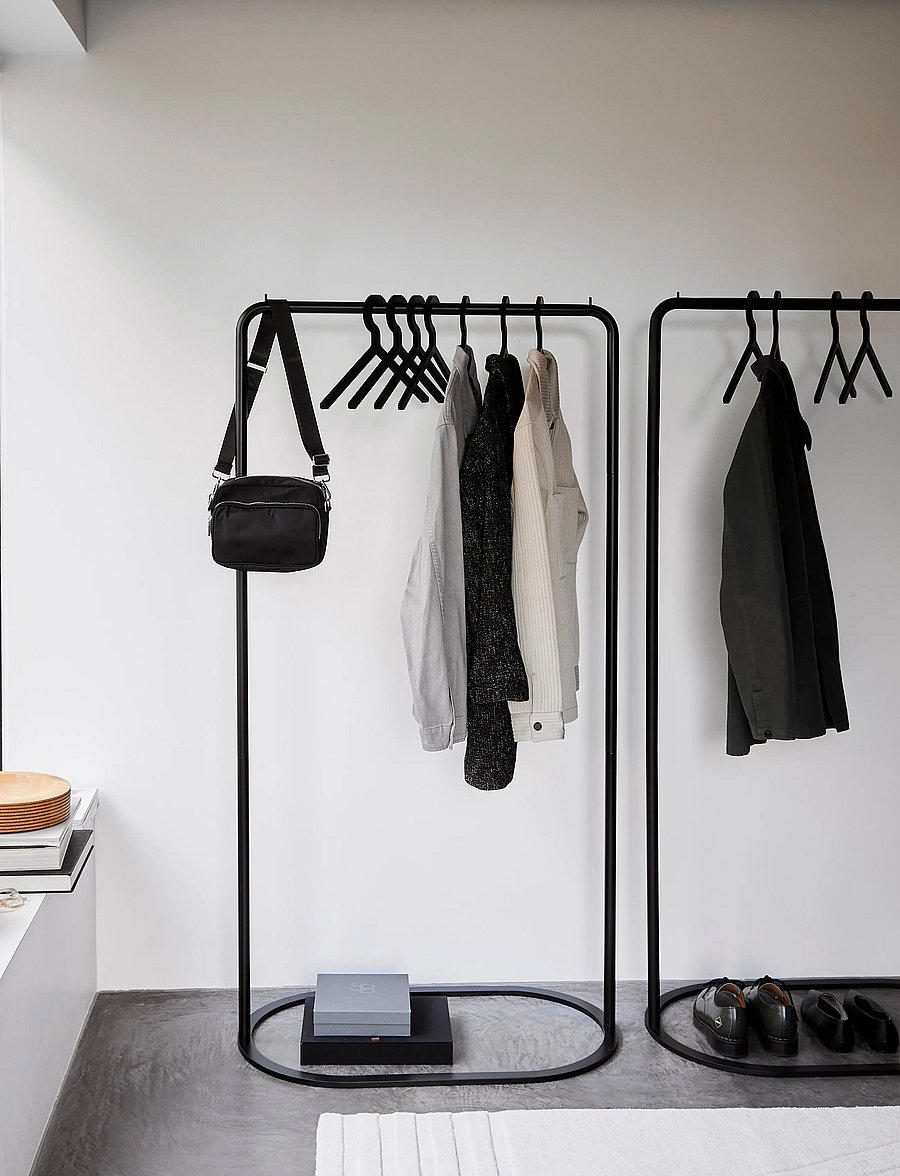 WOUD - Illusion hanger - aufhänger - black - 3