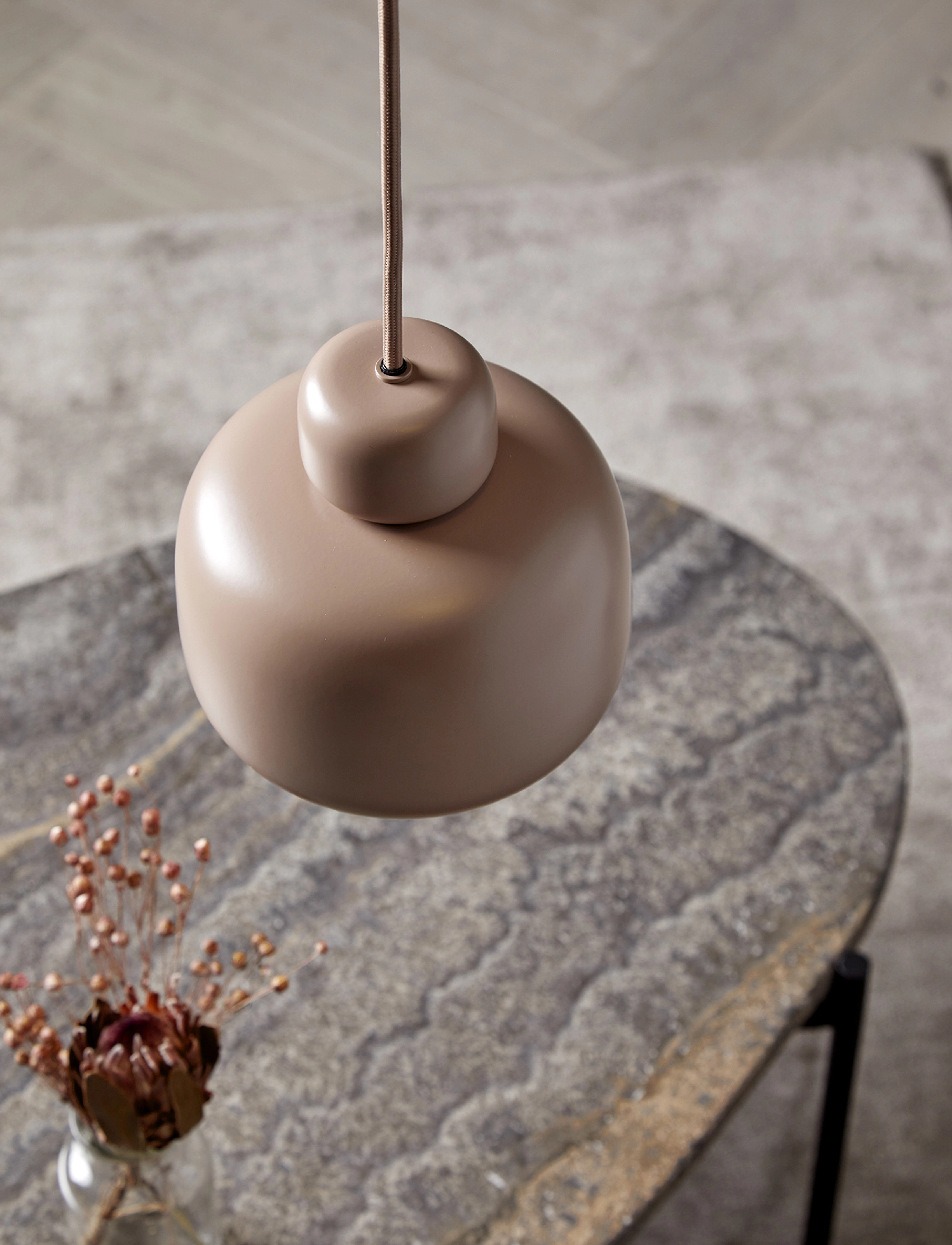 WOUD Stone Pendant (Small), One Size, Ceiling Lamps, Rosa - Homeware