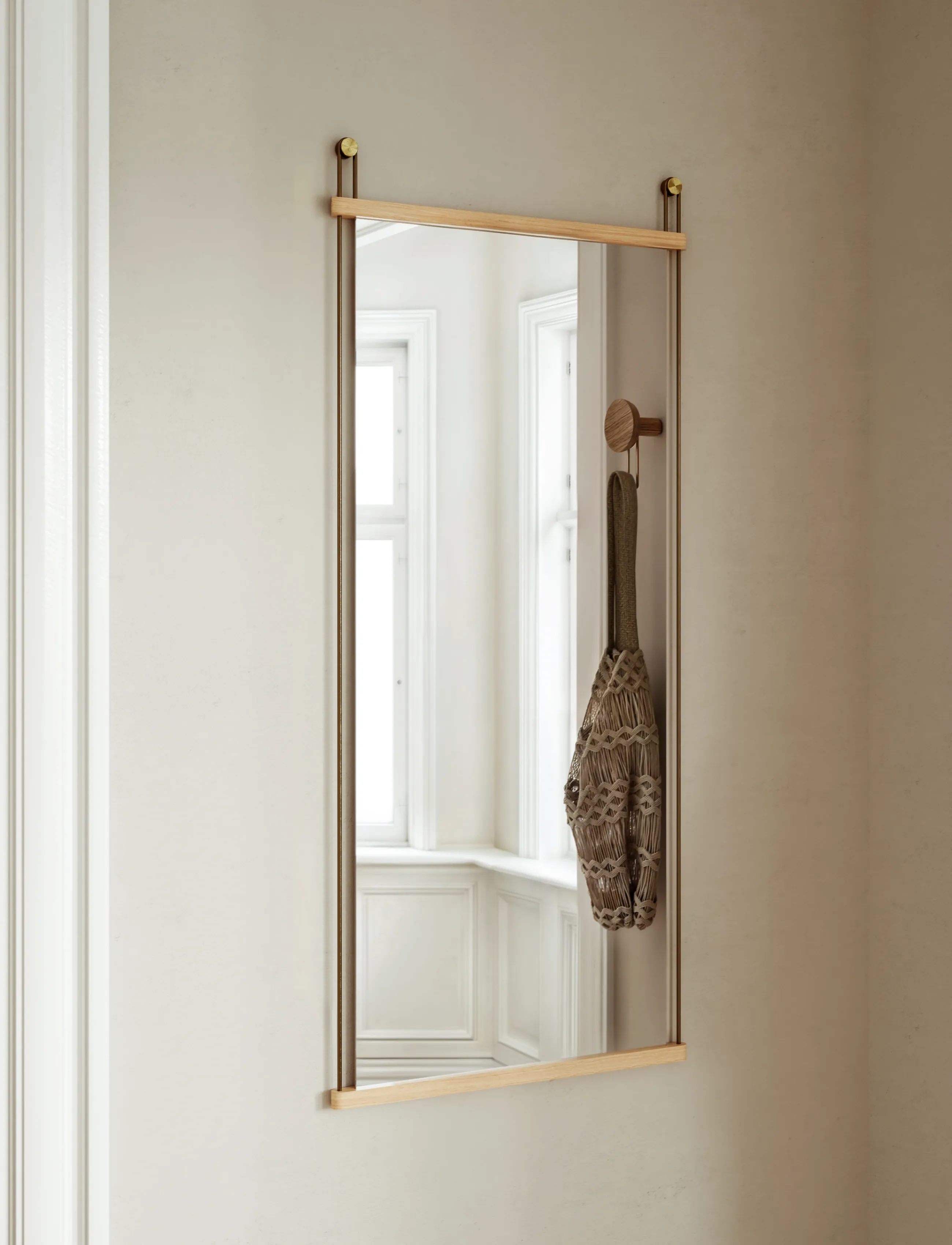 WOUD - Suspended mirror (Large) - white pigmented lacquered oak - 2