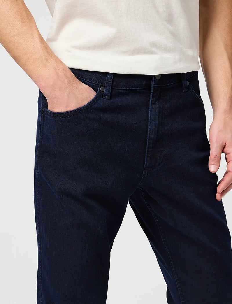 Wrangler - GREENSBORO - regular jeans - black back - 5