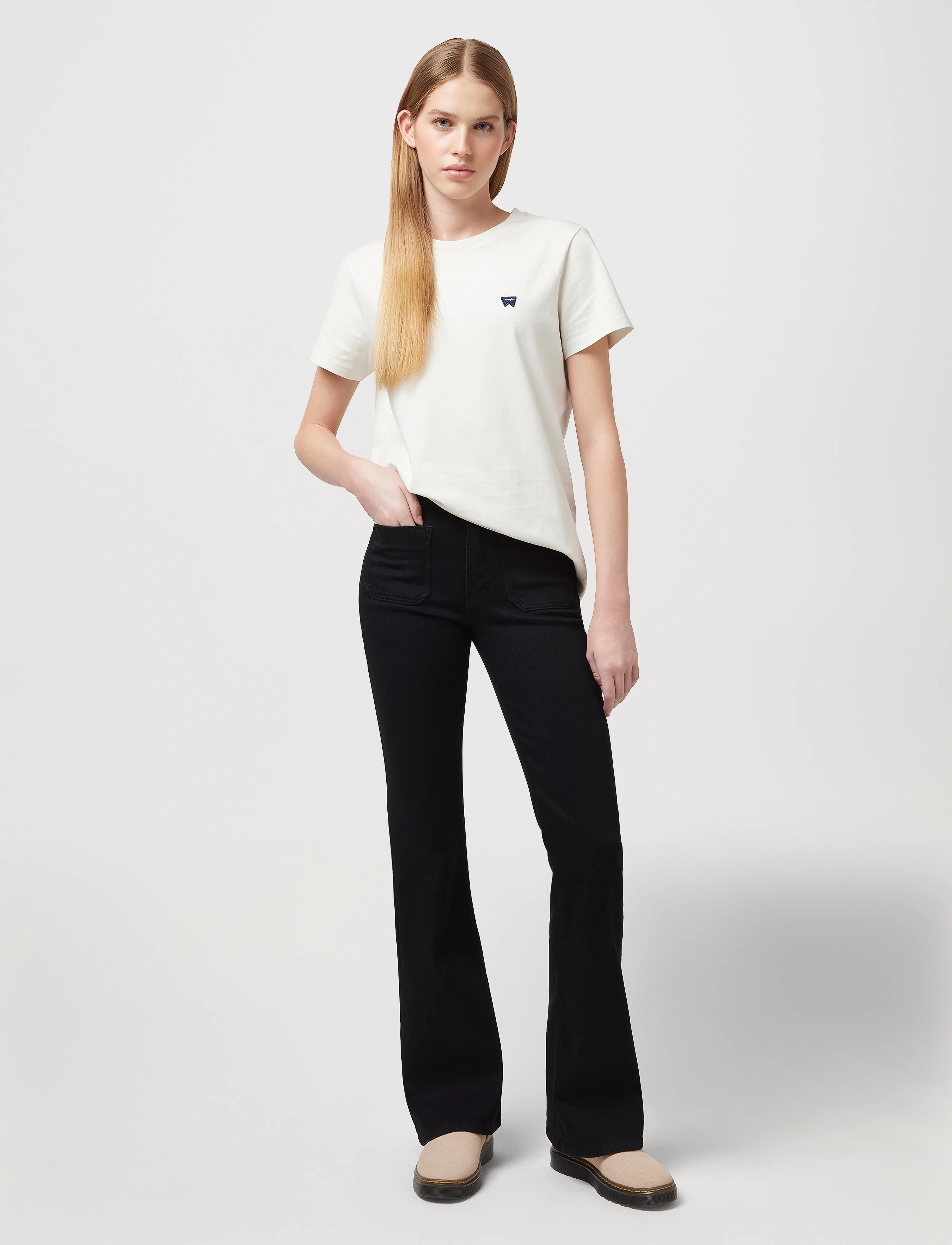 Wrangler - FLARE - flared jeans - retro black - 4