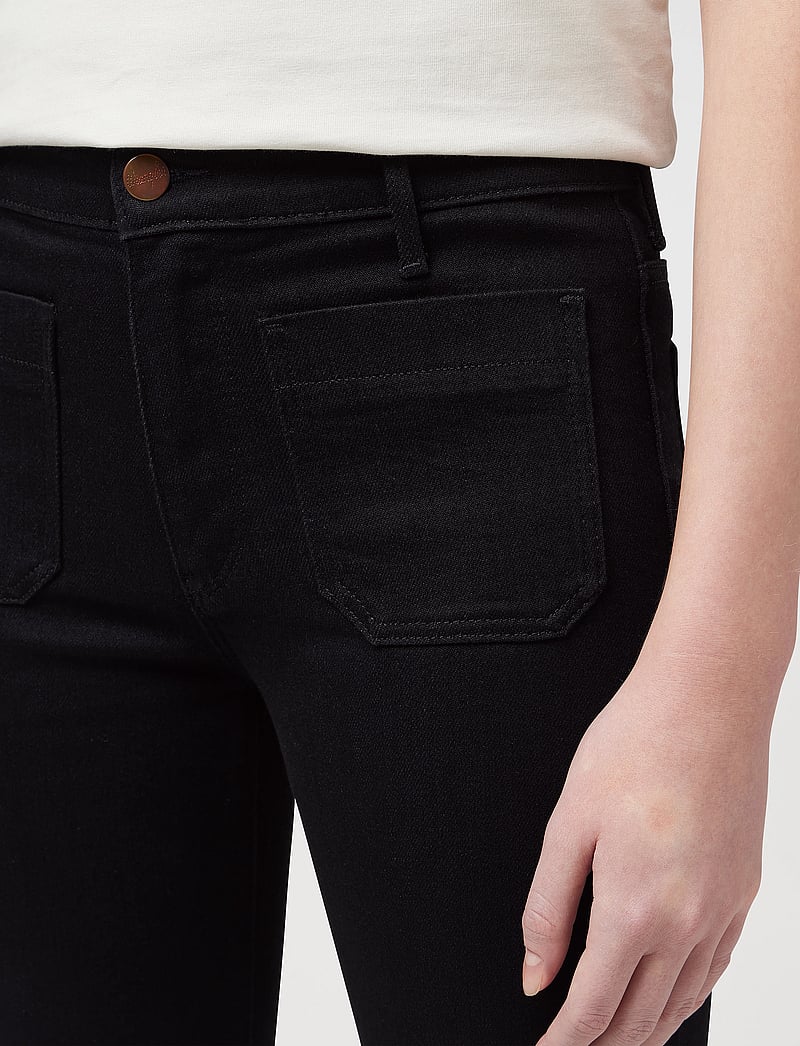 Wrangler - FLARE - schlaghosen - retro black - 5