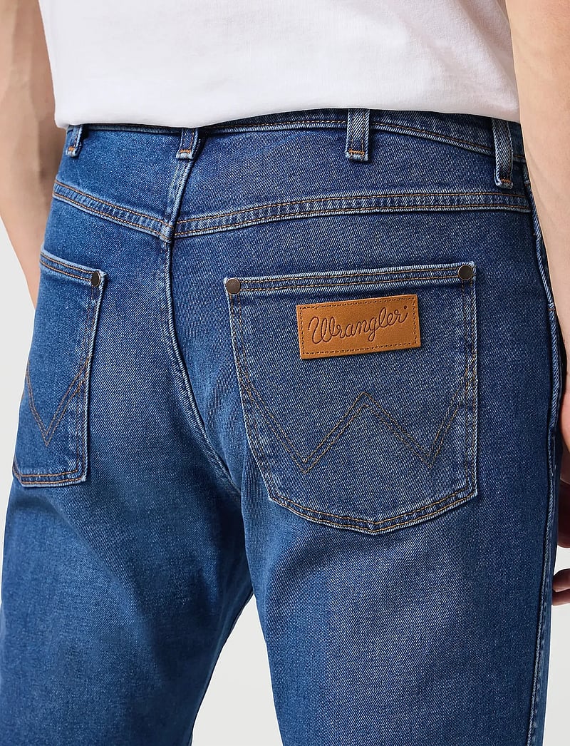 Wrangler - LARSTON - slim jeans - country boy - 5