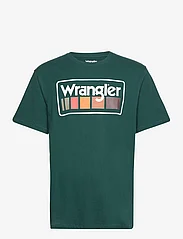 Wrangler - LOGO TEE - najniższe ceny - dark matcha - 0