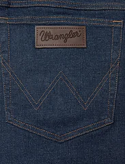 Wrangler - TEXAS - regular piegriezuma džinsa bikses - spruce - 4