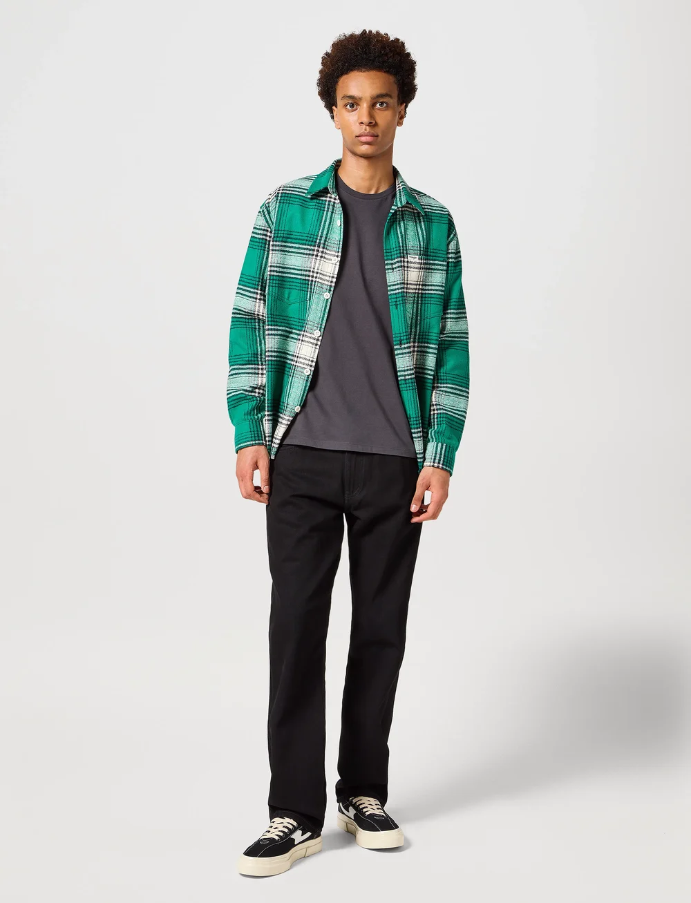 Wrangler - SIGN OFF TEE - kortærmede t-shirts - faded black - 3