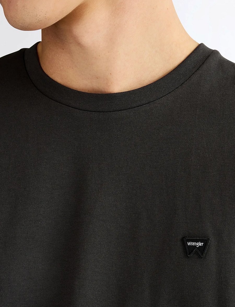 Wrangler - SIGN OFF TEE - kurzärmelige t-shirts - faded black - 5