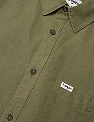 Wrangler - LS 1 PKT SHIRT - linnen overhemden - capulet olive - 3