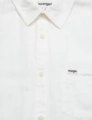 Wrangler - SS 1 PKT SHIRT - linen shirts - worn white - 2