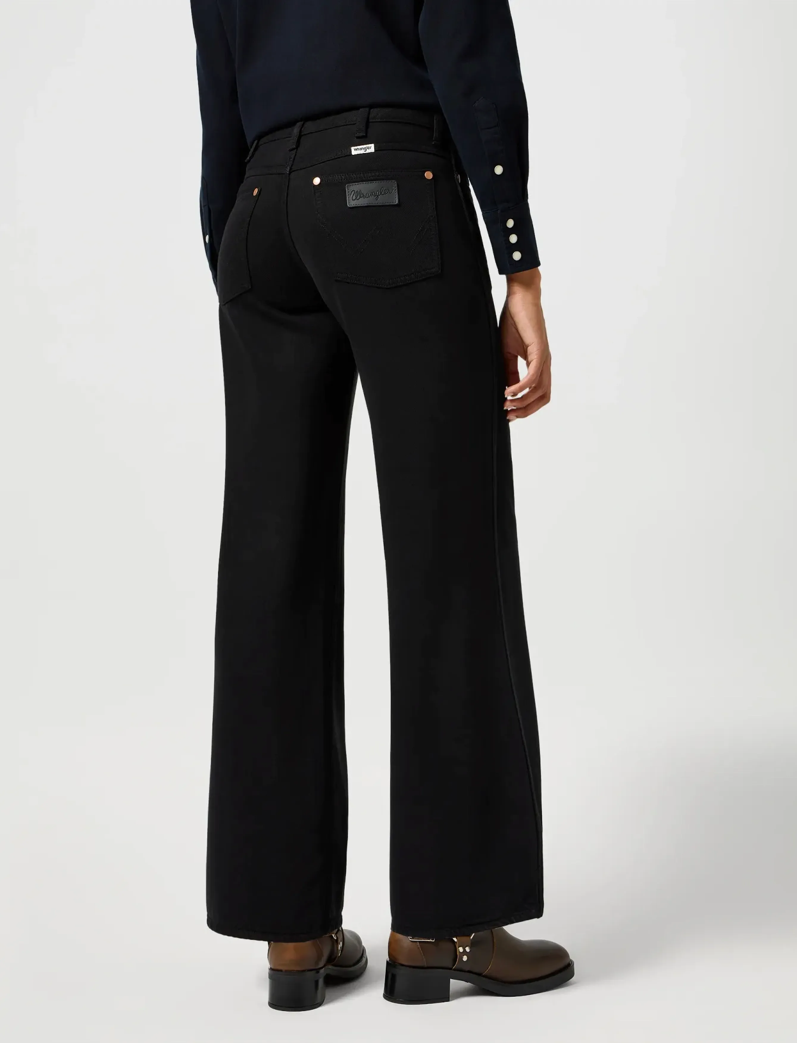 Wrangler - WORLD WIDE - midnight ride - 4