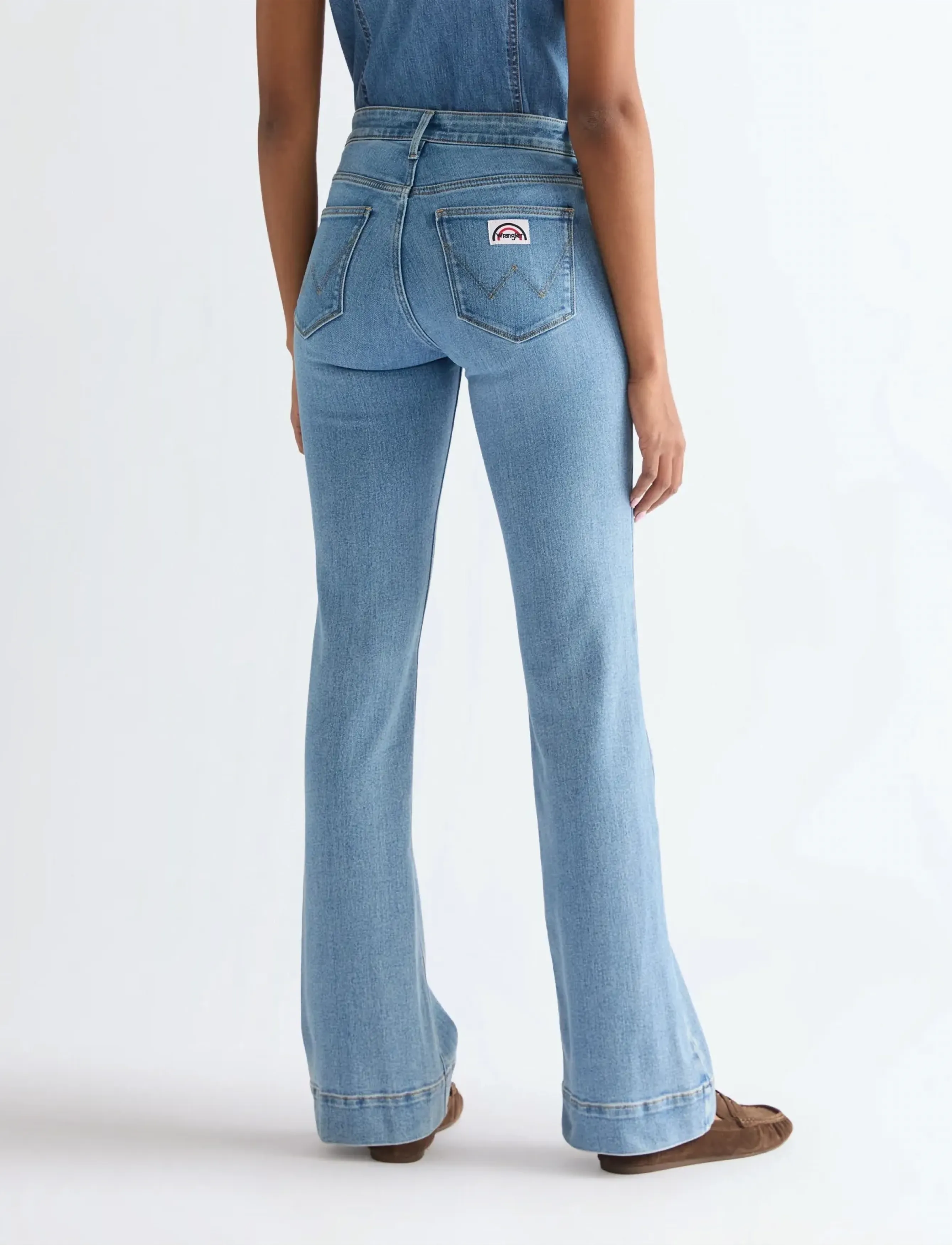 Wrangler - FLARE - alt eriti laia säärega teksad - velvet sky - 3