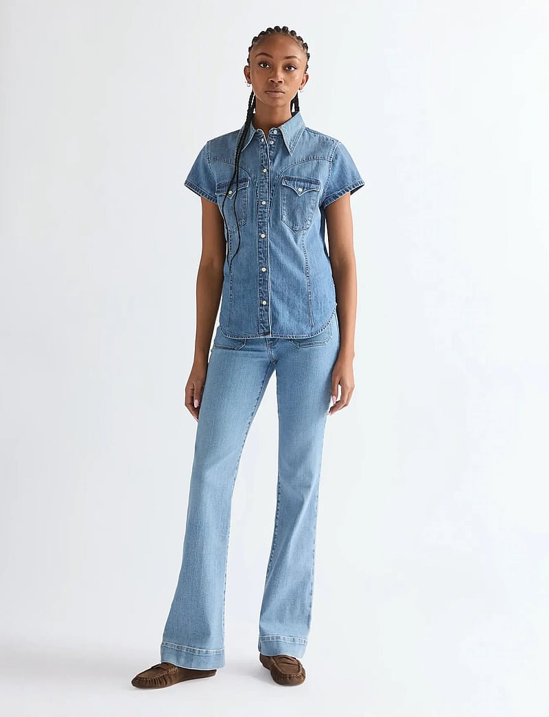 Wrangler - FLARE - utsvängda jeans - velvet sky - 4