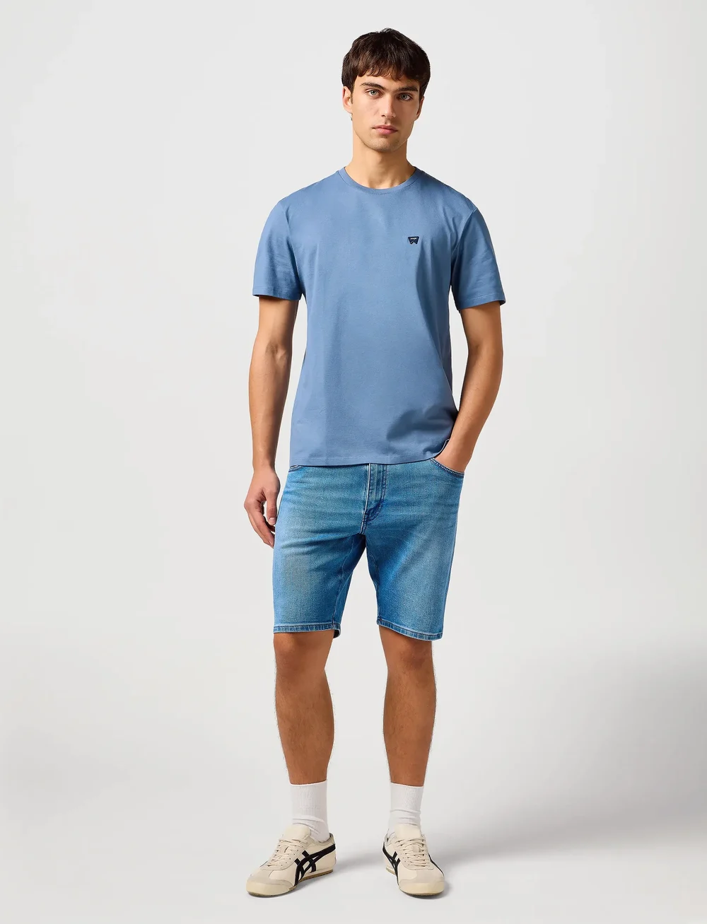 Wrangler - SIGN OFF TEE - kortärmade t-shirts - dusty blue - 4