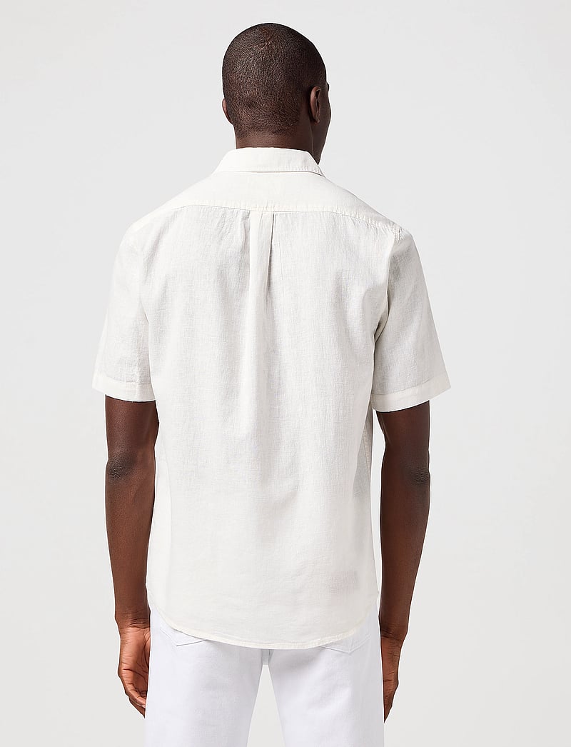 Wrangler - SS 1 PKT SHIRT - leinenhemden - white - 4