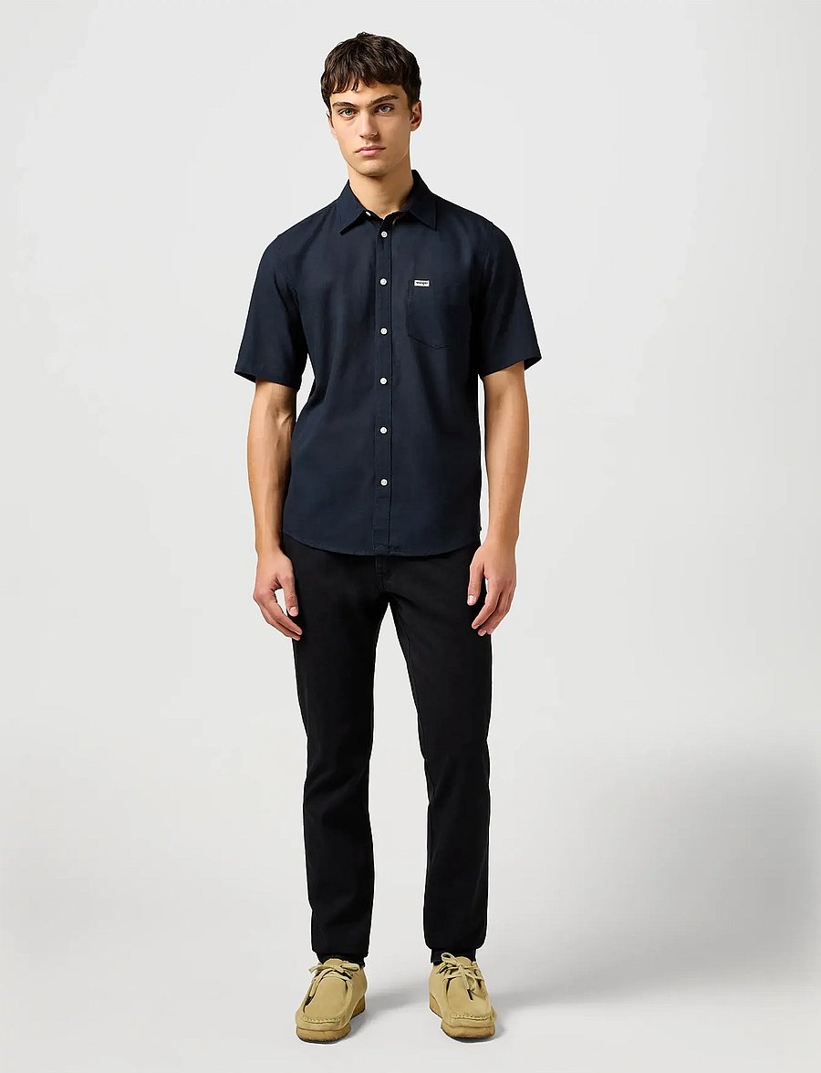 Wrangler - SS 1 PKT SHIRT - sportieve tops - black - 4