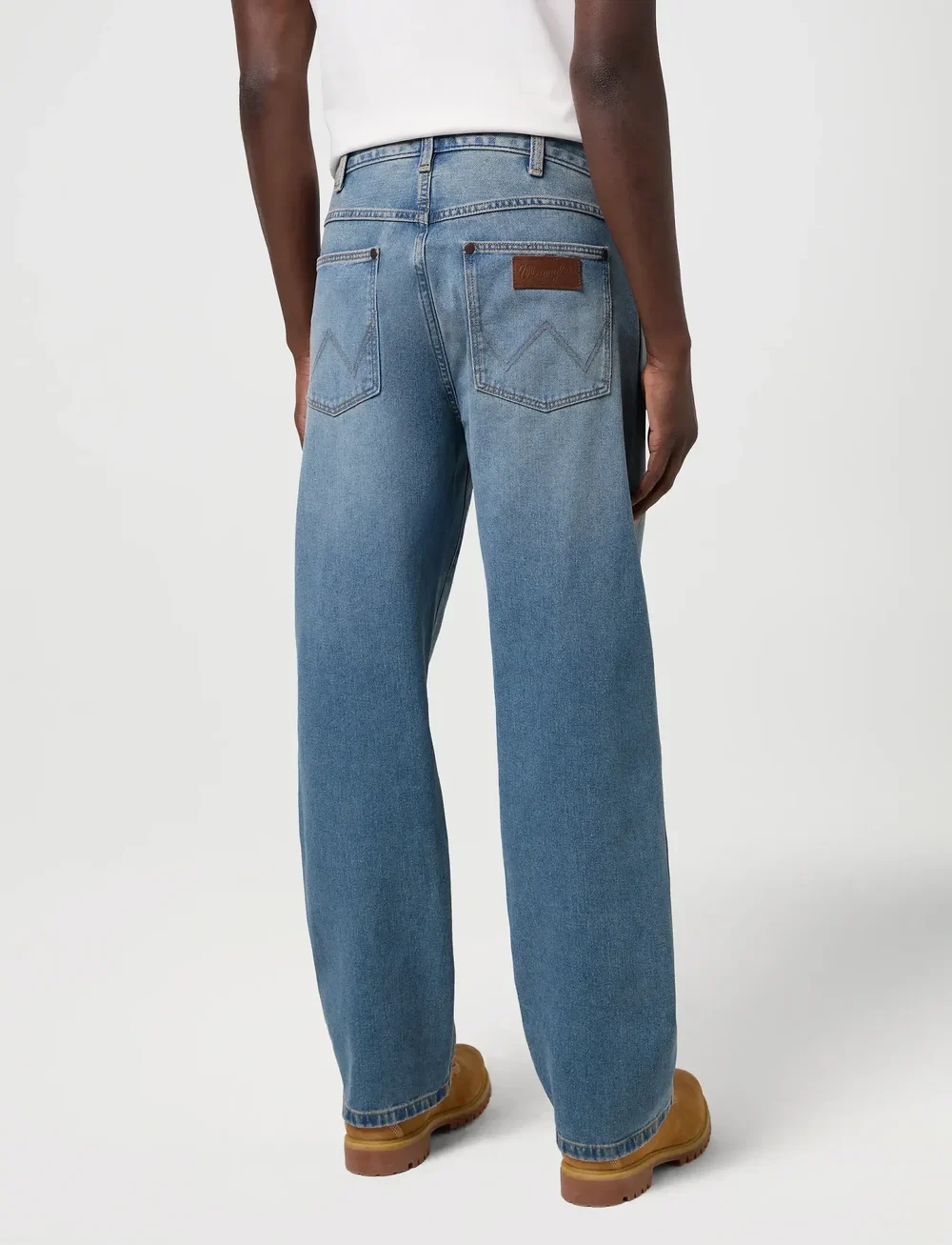 Wrangler - LOOSE STRAIGHT - loose jeans - authentic medium - 3